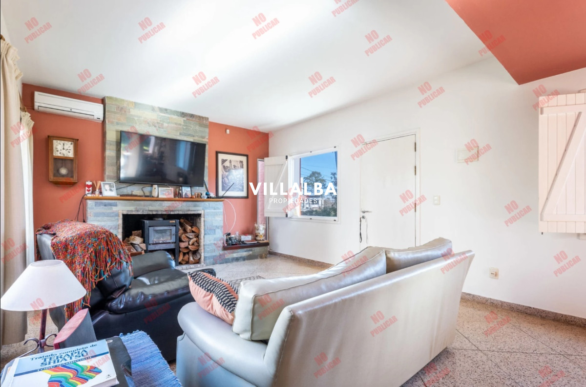 Casa ID.3051 - Oportunidad en venta 3 dormitorios, 3 baños. 