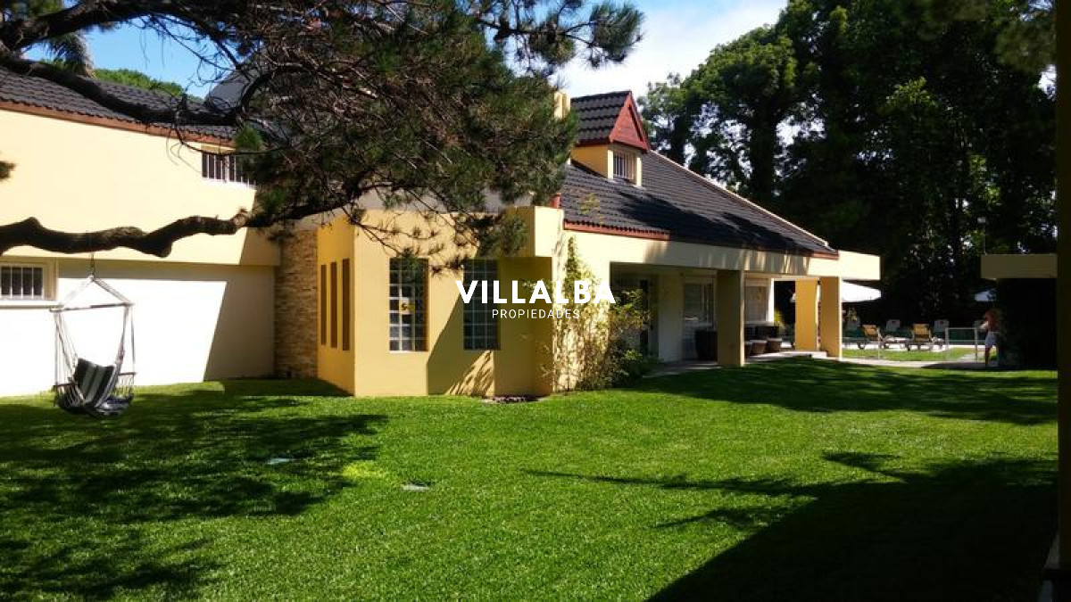 Apartamento ID.113 - Importante Residencia en el corazón de Punta del Este