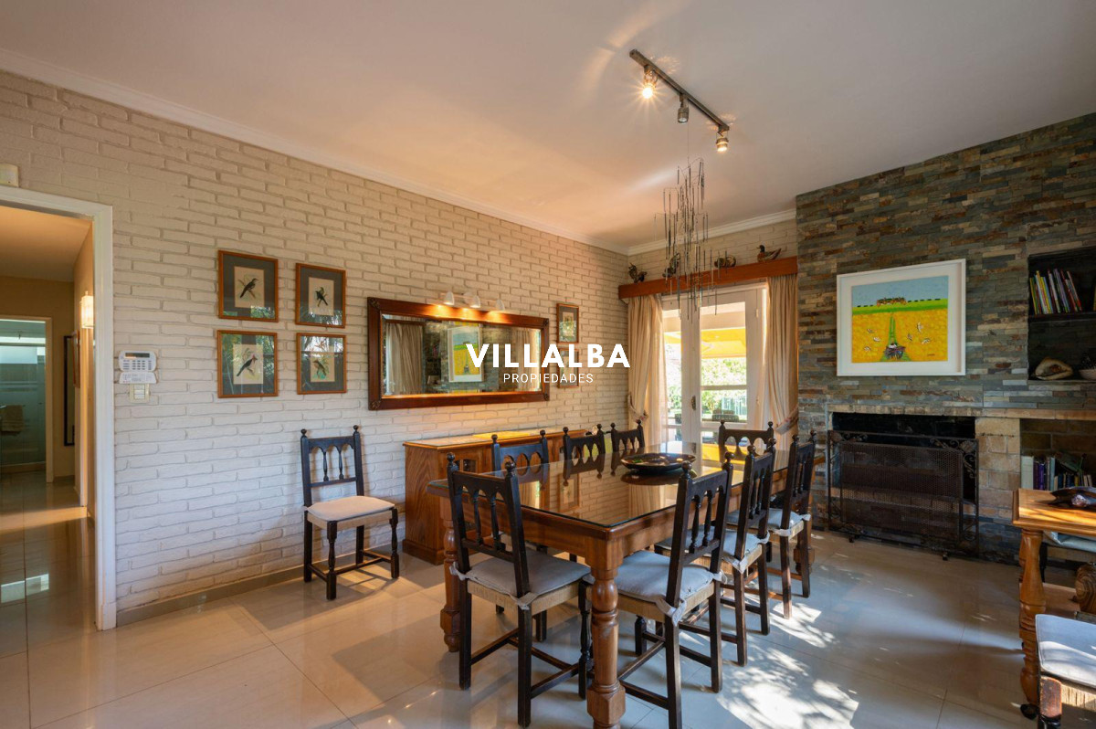 Apartamento ID.4673 - Espectacular casa en venta - Marly, Punta del Este.