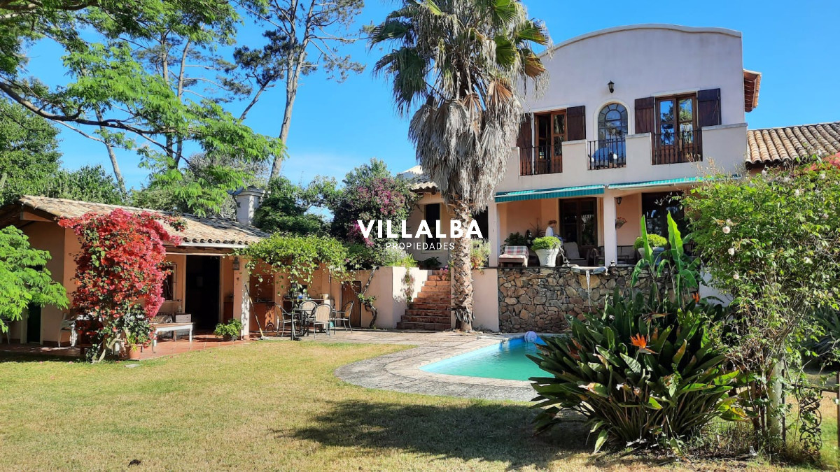 Casa ID.1164 - Hermosa casa en Jardines de Córdoba. 