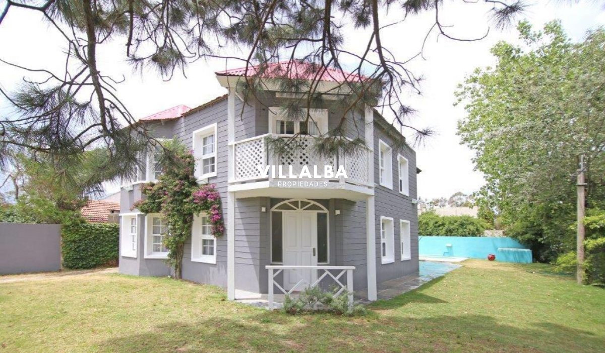 Apartamento ID.726 - Casa en La Barra de Maldonado.