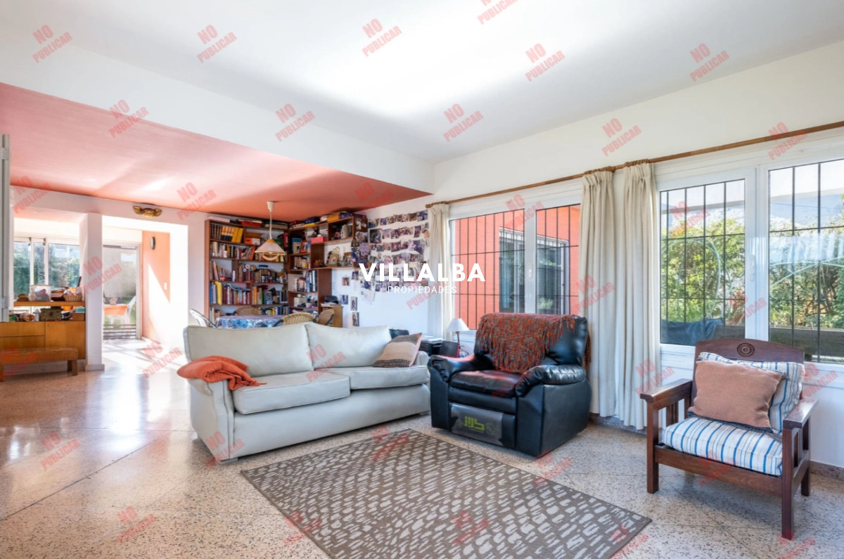 Casa ID.3051 - Oportunidad en venta 3 dormitorios, 3 baños. 