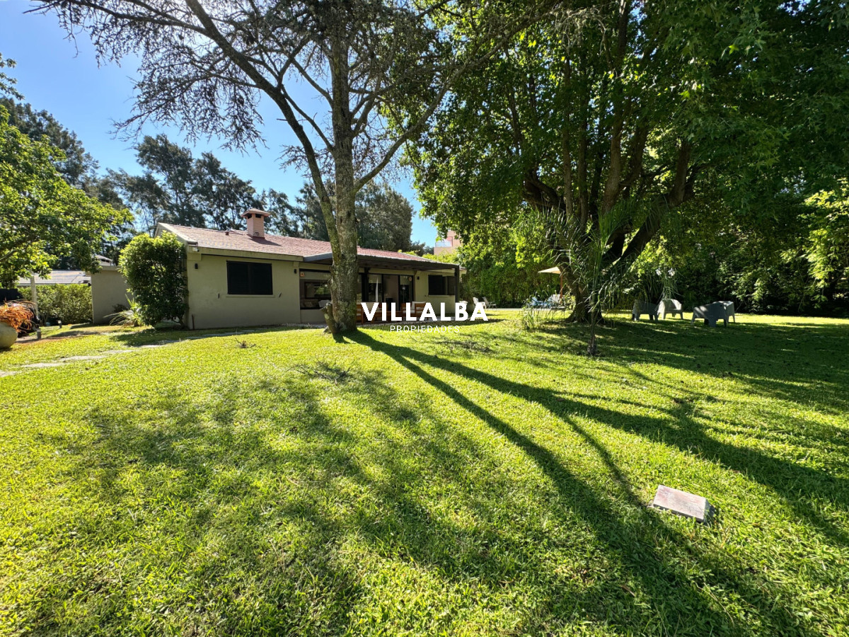 Casa ID.4019 - Casa zona residencial Punta del Este 