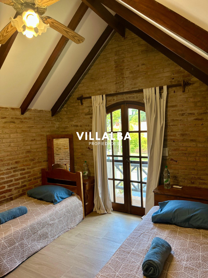 Casa ID.3356 - Alquiler temporada 4 dormitoros - piscina climatizada! 