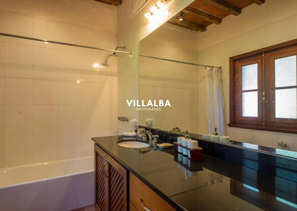 Casa ID.639 - Importante casa en venta