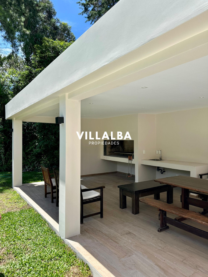 Casa ID.3356 - Alquiler temporada 4 dormitoros - piscina climatizada! 