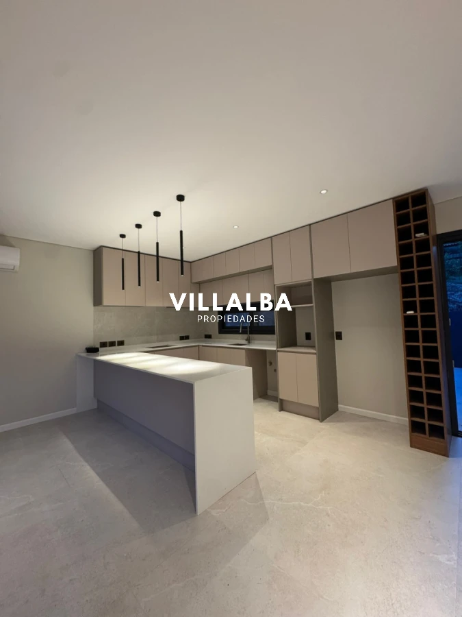 Casa ID.4514 - Casa Club  del Lago  3 dormitorios en venta