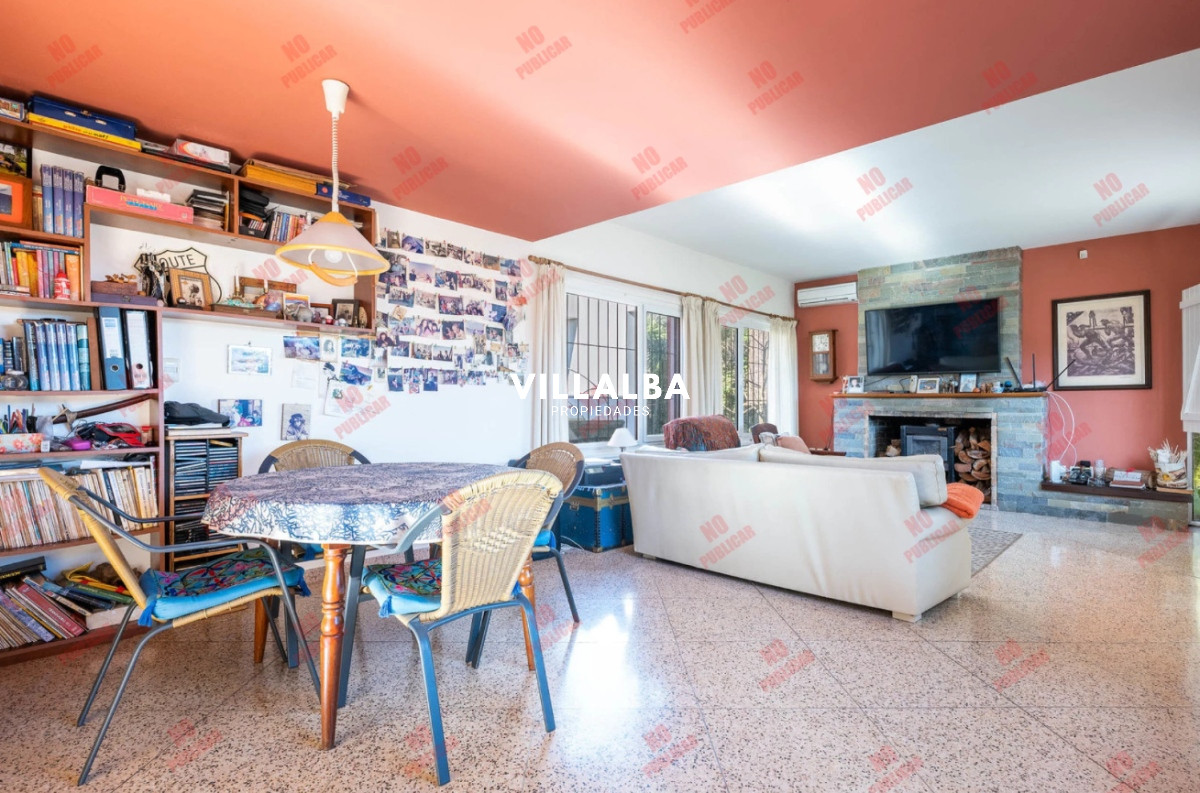 Casa ID.3051 - Oportunidad en venta 3 dormitorios, 3 baños. 