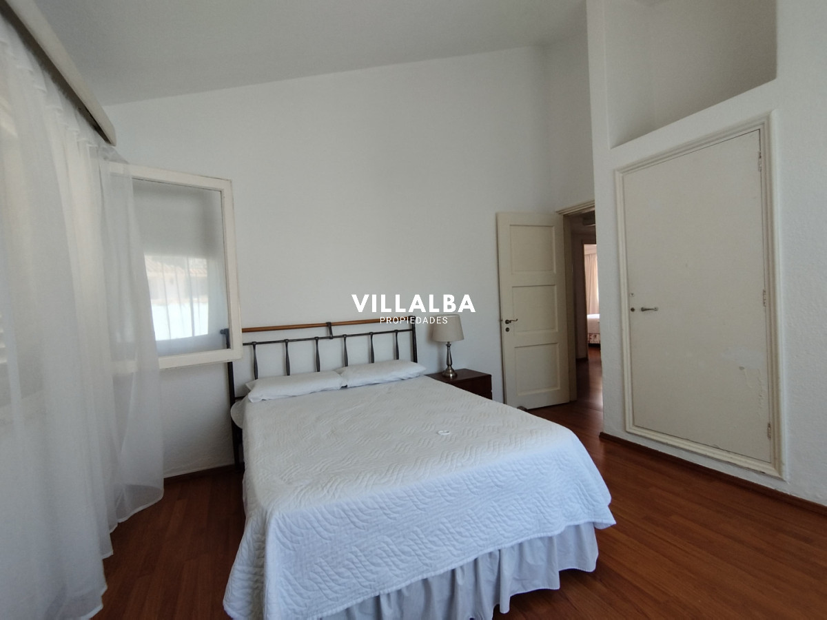 Apartamento ID.4086 - Alquiler y venta de casa en Punta del Este