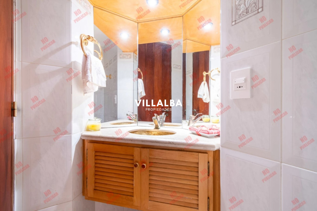 Apartamento ID.3604 - CASA EN PLAYA MANSA - 5 suites. 