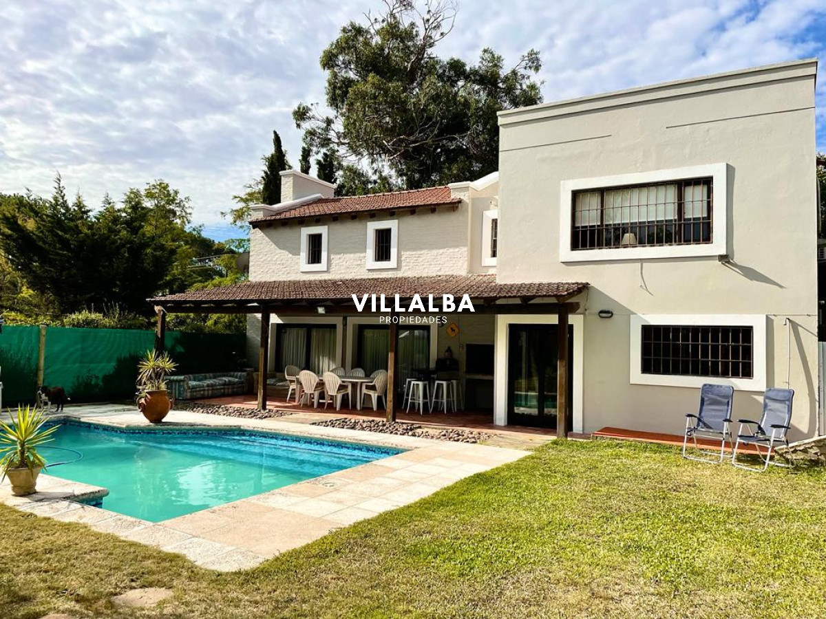 Casa ID.4566 - Casa en Punta del Este, Marly