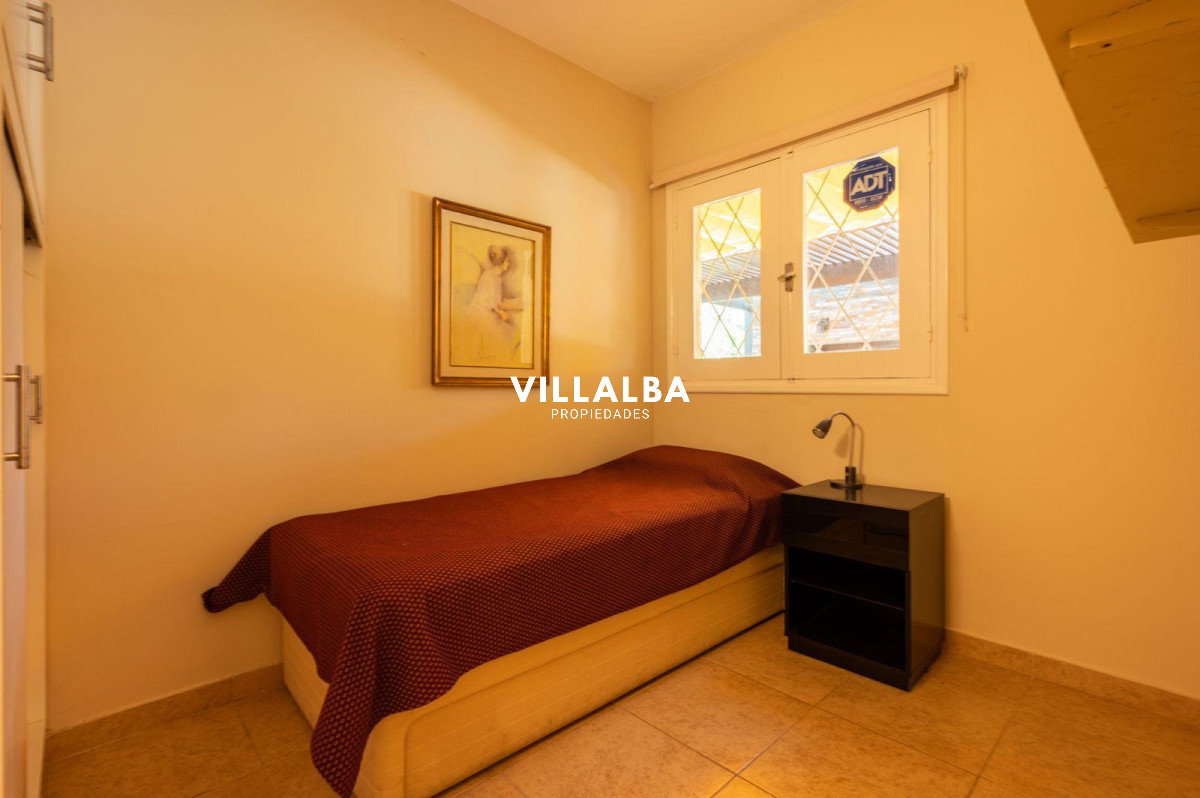 Apartamento ID.4673 - Espectacular casa en venta - Marly, Punta del Este.