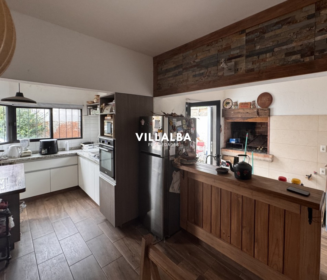 Casa ID.3452 - Casa con renta en zona céntrica de Maldonado Ideal para inversión o vivienda