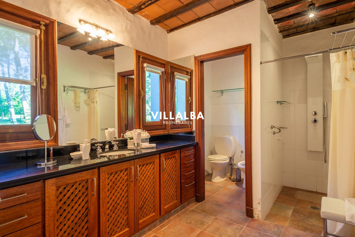 Casa ID.639 - Importante casa en venta