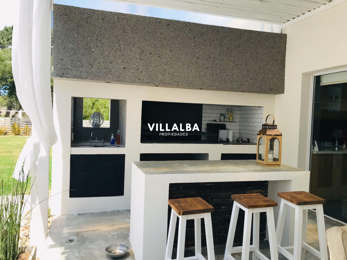 Apartamento ID.60 - Moderna casa en el bosque cerca del mar. 