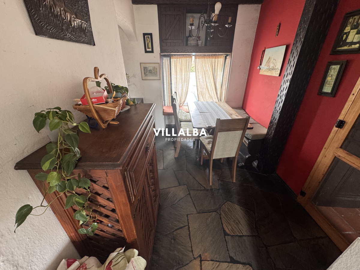 Casa ID.3452 - Casa con renta en zona céntrica de Maldonado Ideal para inversión o vivienda