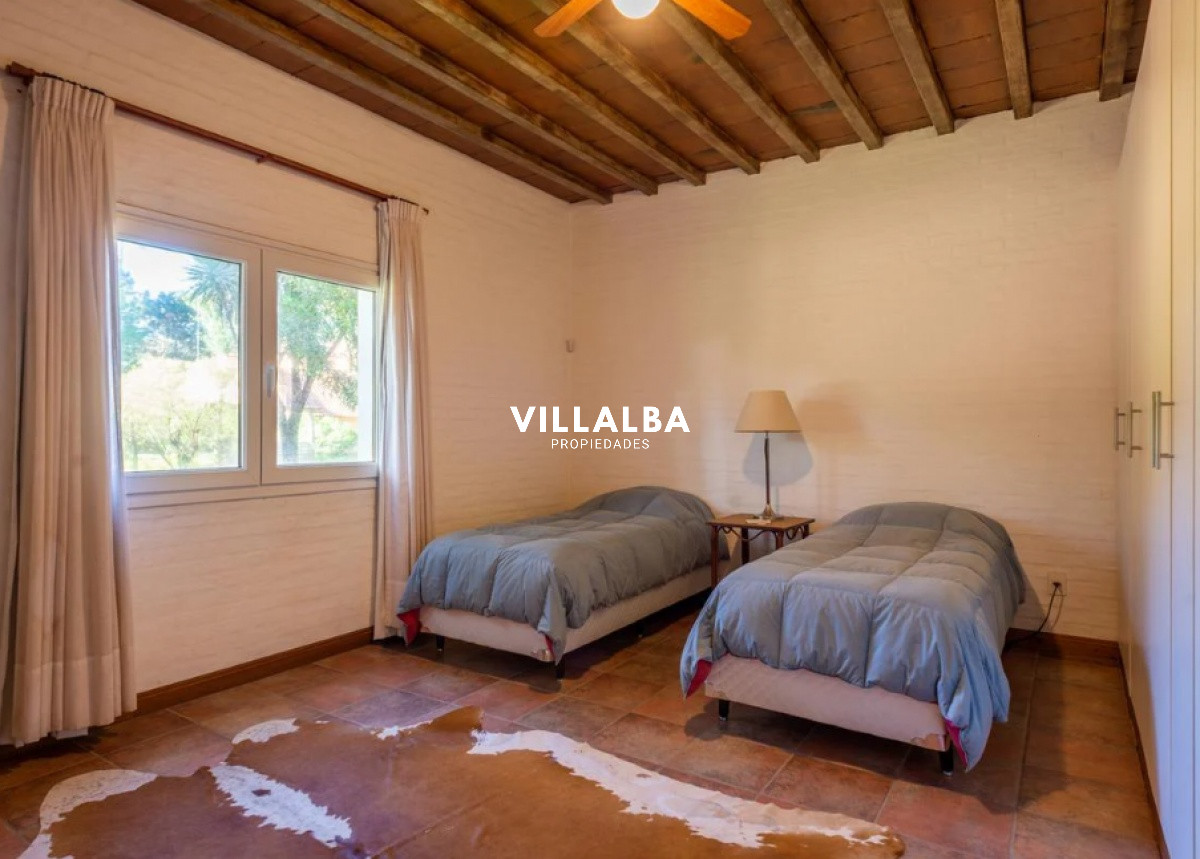 Casa ID.639 - Importante casa en venta