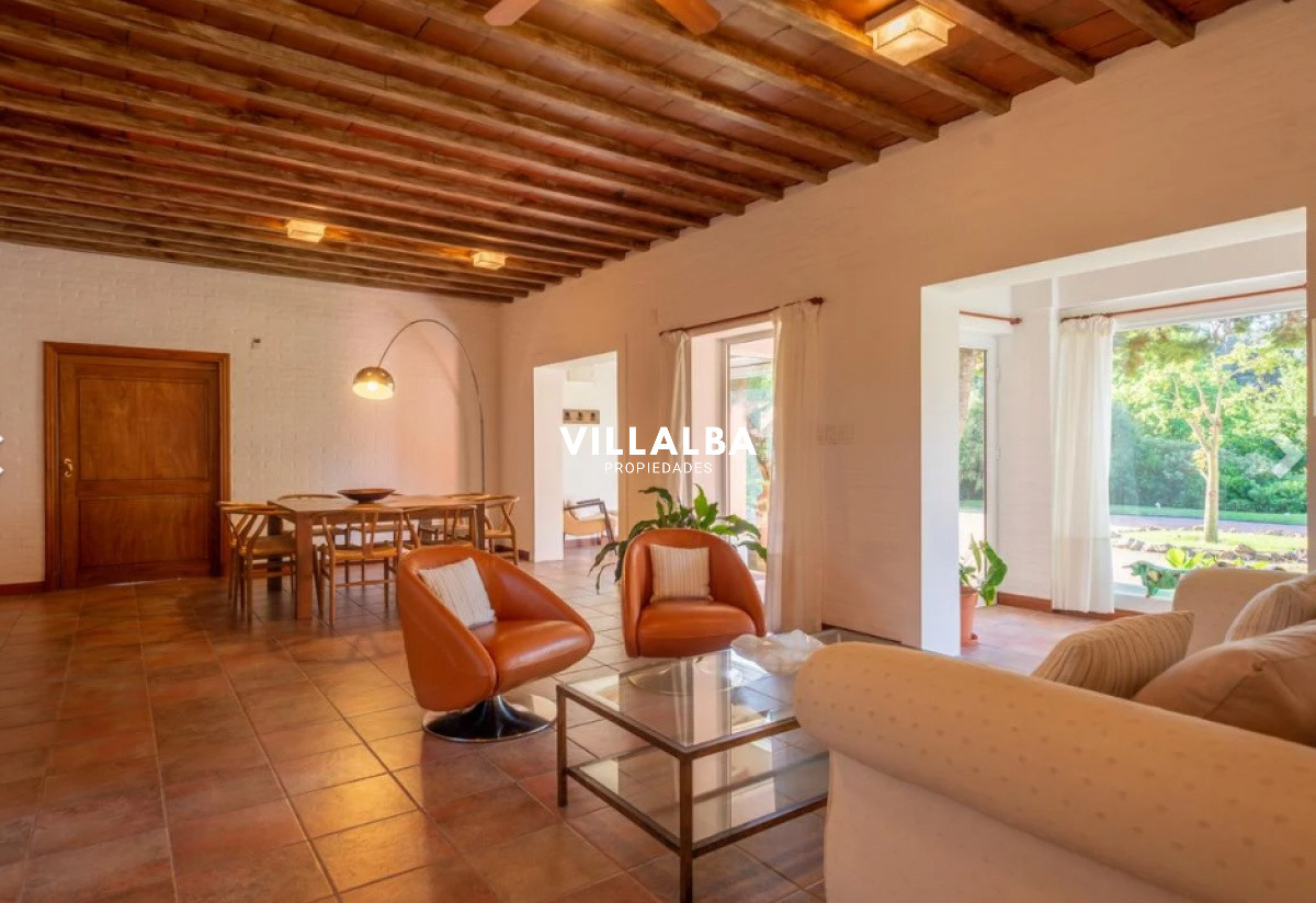 Casa ID.639 - Importante casa en venta