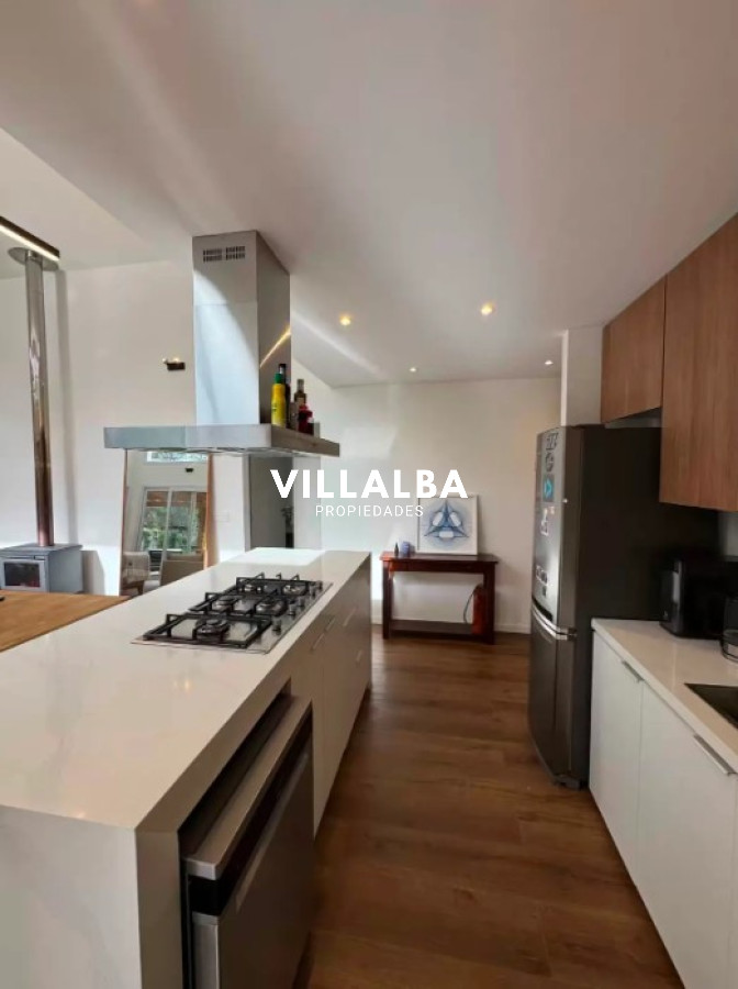 Casa ID.3557 - Casa en Venta Playa Brava. A estrenar ! 