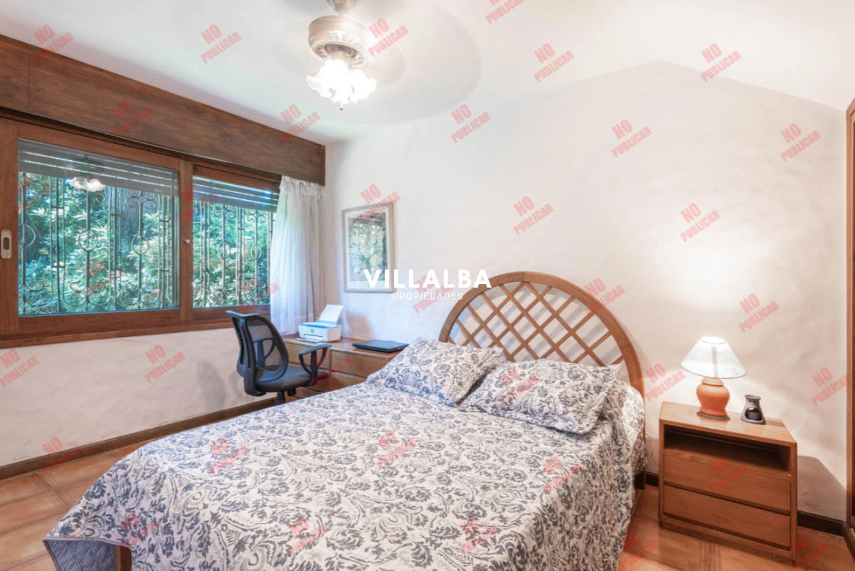 Casa ID.3259 - VENTA - A 1 Cuadra Del Mar En Playa Mansa