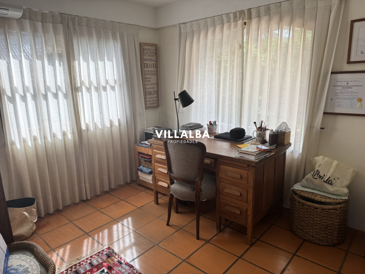 Apartamento ID.3969 - Jardines de Cordoba.  casa de 3 dorm. Venta
