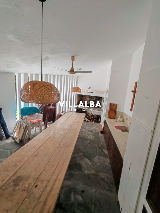 Apartamento ID.4227 - Playa Mansa una casa ideal para tener tu hogar! 