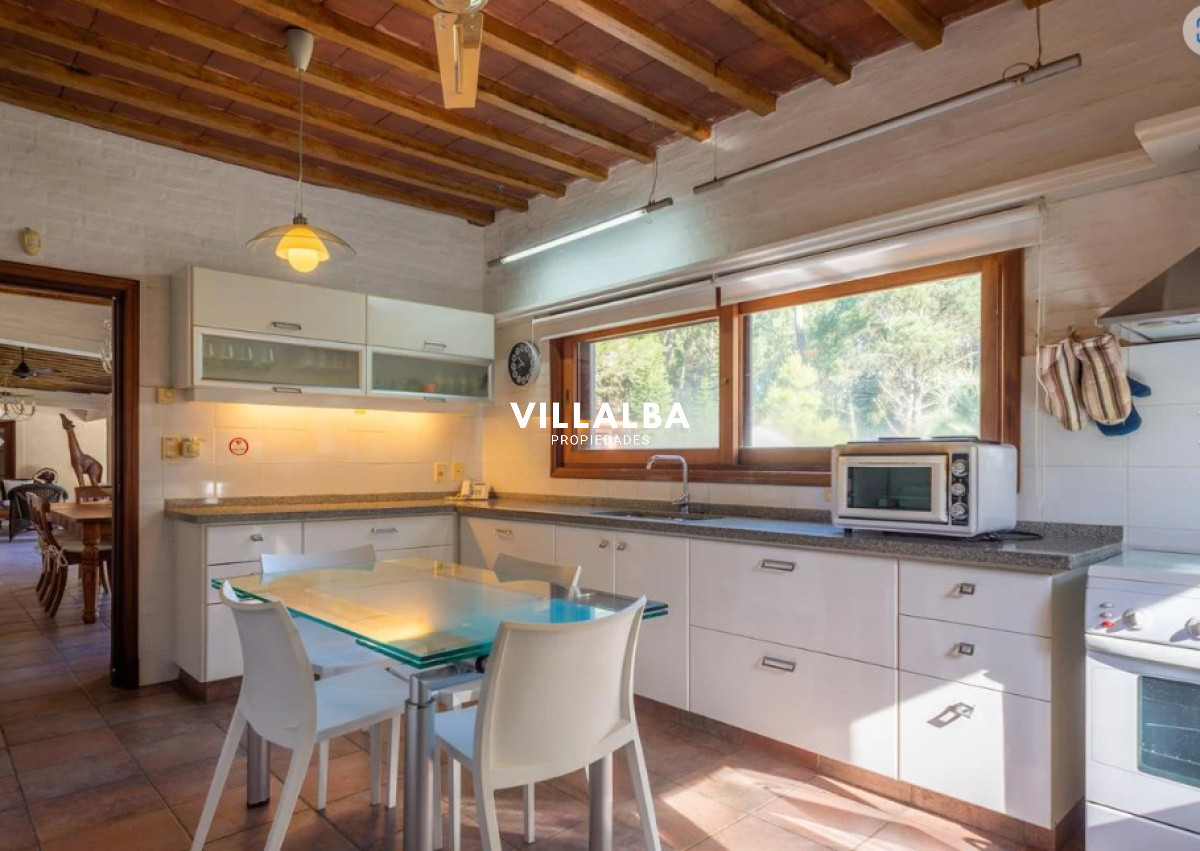 Casa ID.639 - Importante casa en venta