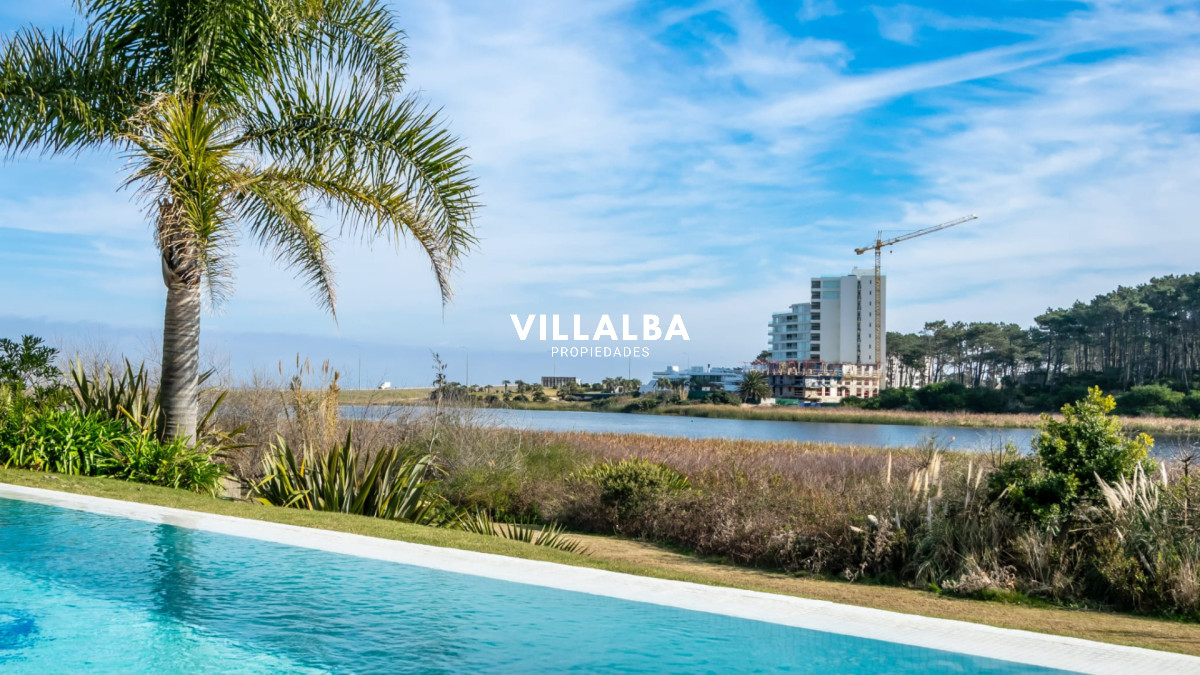 Casa ID.3983 - Venta - Casa con vista plena a la Laguna del Diario