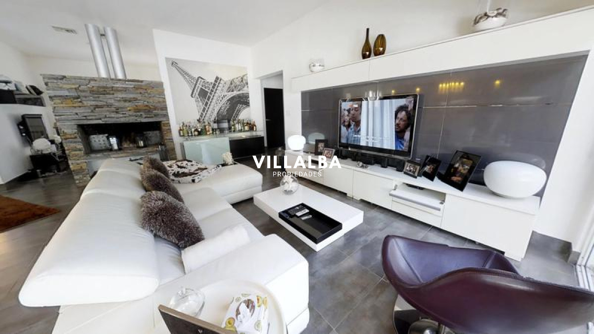 Apartamento ID.60 - Moderna casa en el bosque cerca del mar. 