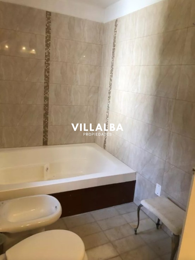 Apartamento ID.3348 - Excelente residencia en una de las zonas más exclusivas de Punta del Este.