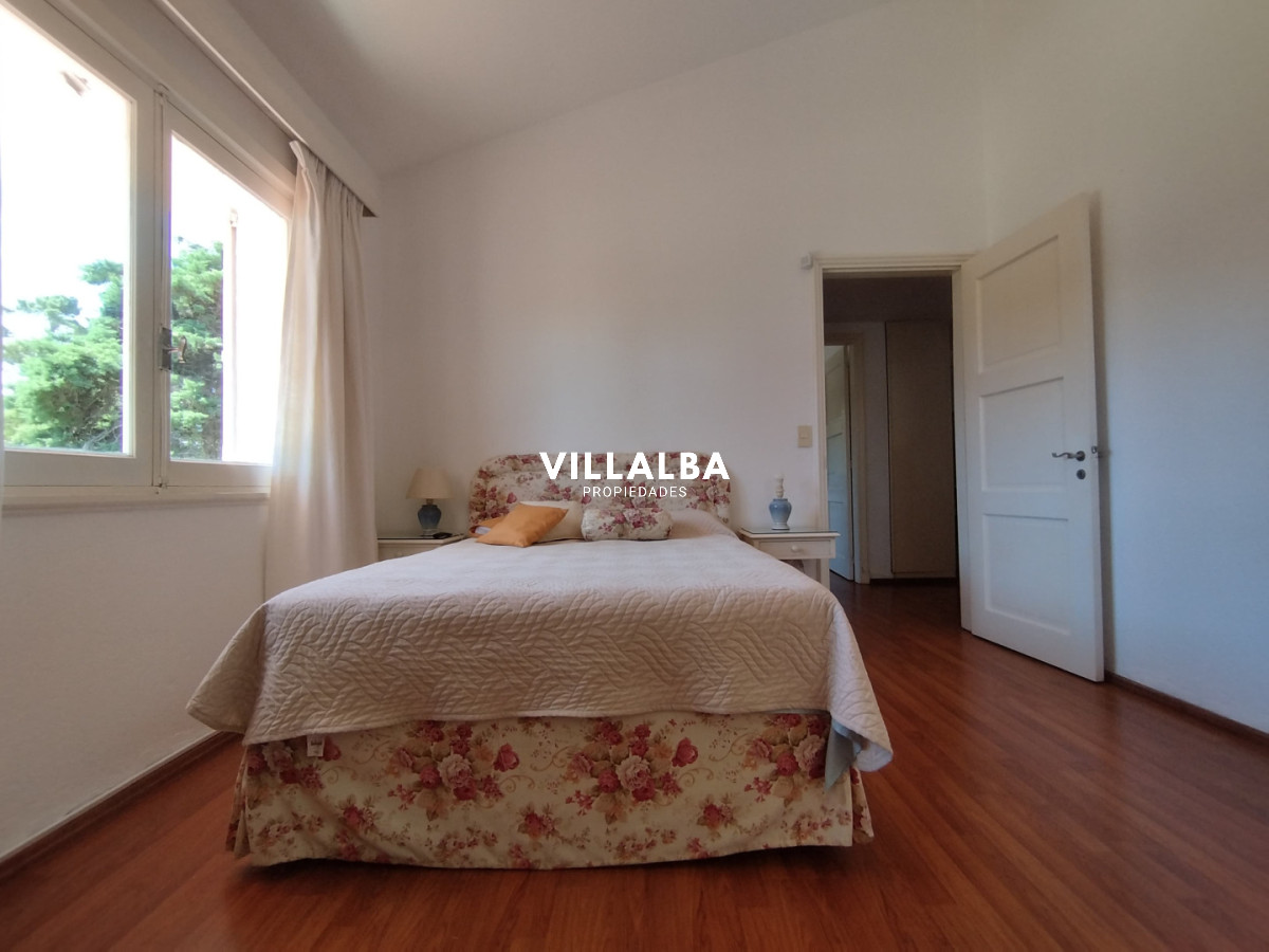 Apartamento ID.4086 - Alquiler y venta de casa en Punta del Este