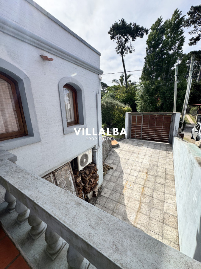 Apartamento ID.3969 - Jardines de Cordoba.  casa de 3 dorm. Venta