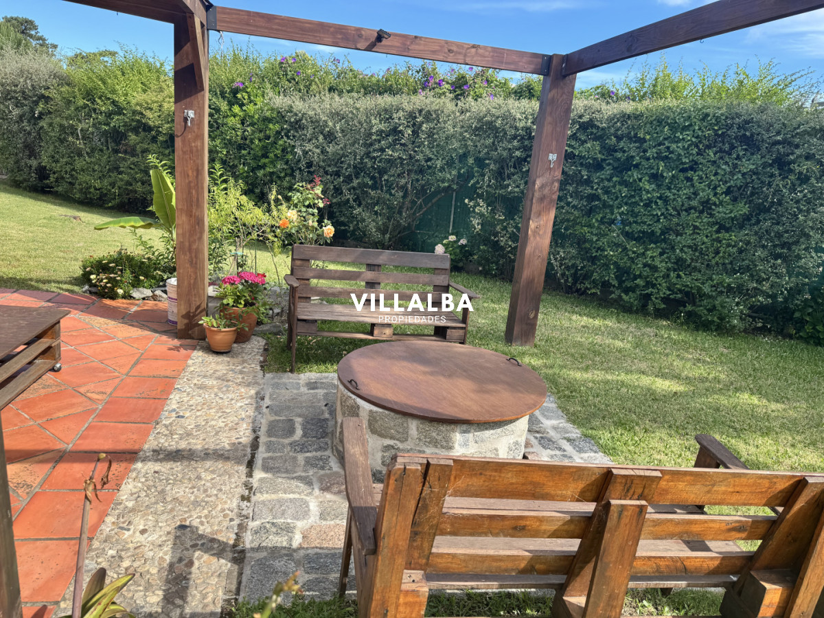 Apartamento ID.3969 - Jardines de Cordoba.  casa de 3 dorm. Venta