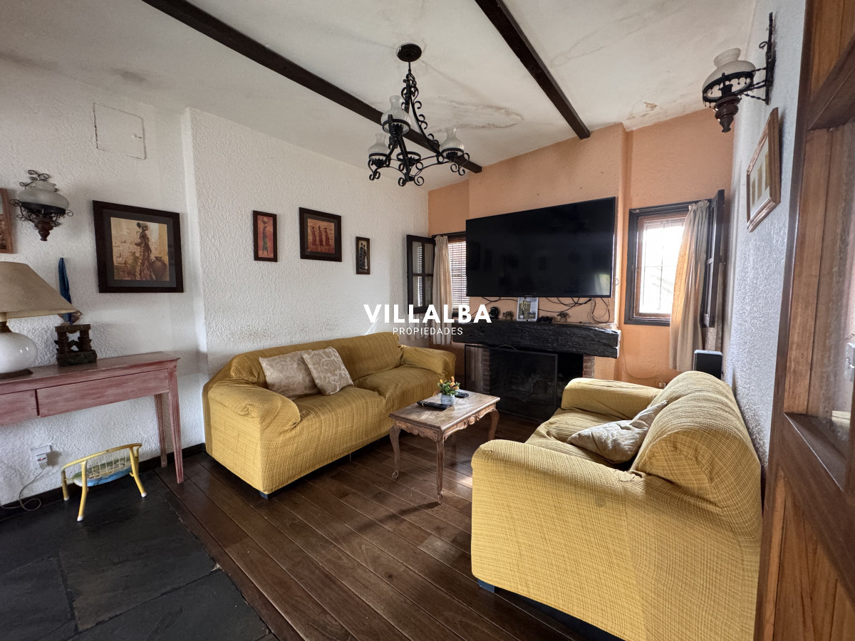 Casa ID.3452 - Casa con renta en zona céntrica de Maldonado Ideal para inversión o vivienda