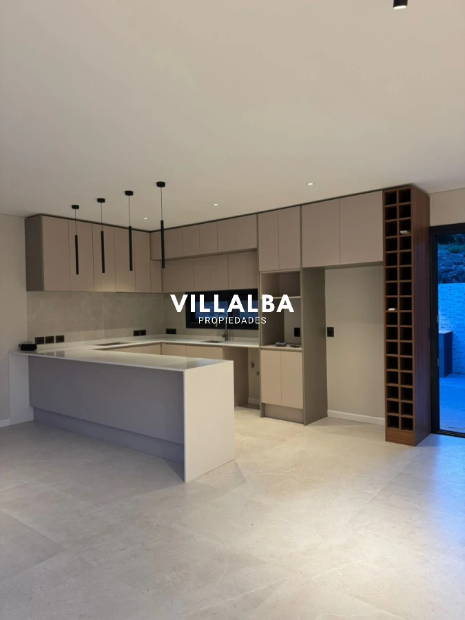 Casa ID.4514 - Casa Club  del Lago  3 dormitorios en venta