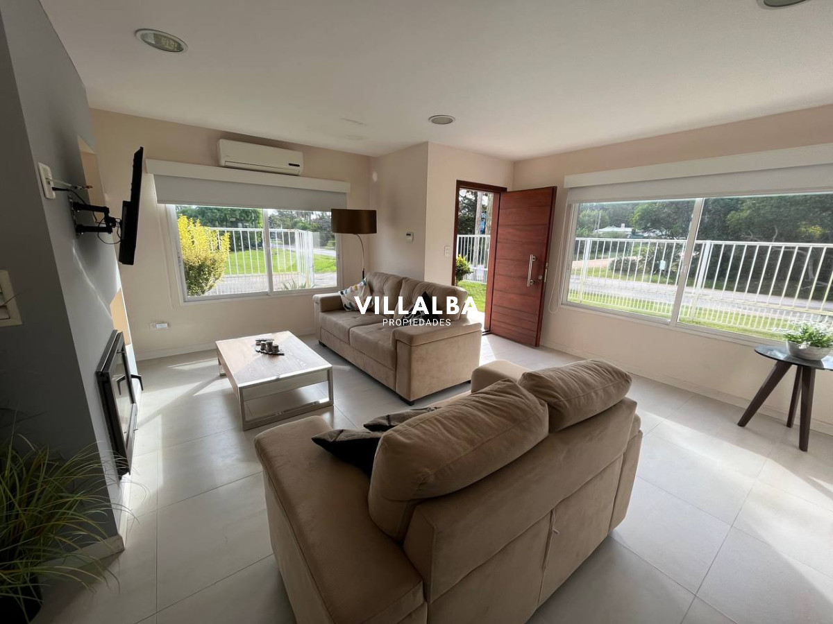 Casa ID.2188 - La barra, casa en venta Punta del Este.