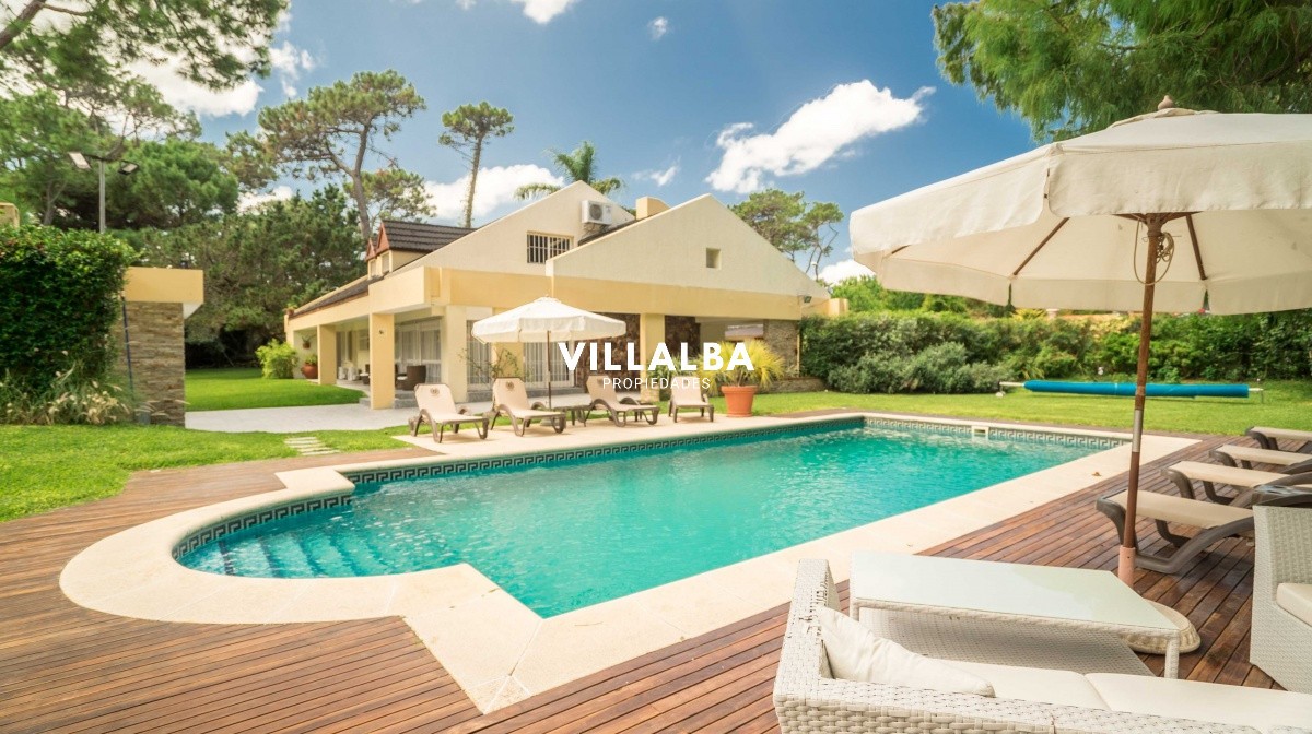 Apartamento ID.113 - Importante Residencia en el corazón de Punta del Este