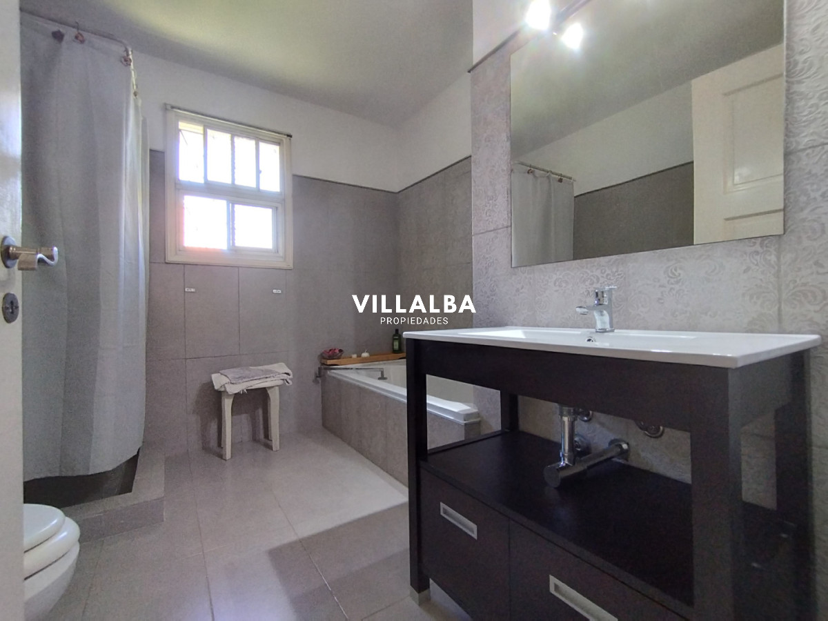 Apartamento ID.4086 - Alquiler y venta de casa en Punta del Este