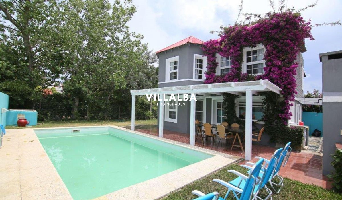 Apartamento ID.726 - Casa en La Barra de Maldonado.