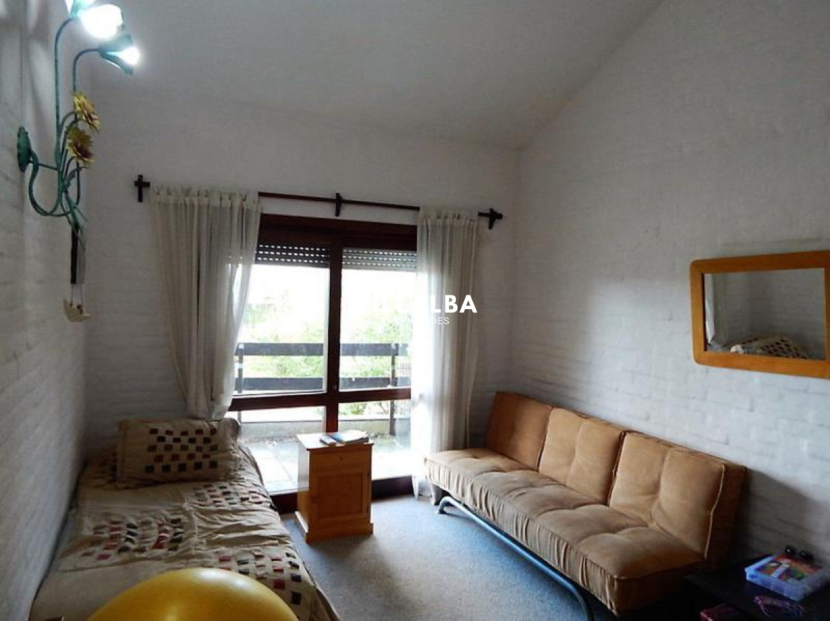 Casa ID.30 - Playa Mansa, zona de Pinares Muy cerca del Mar
