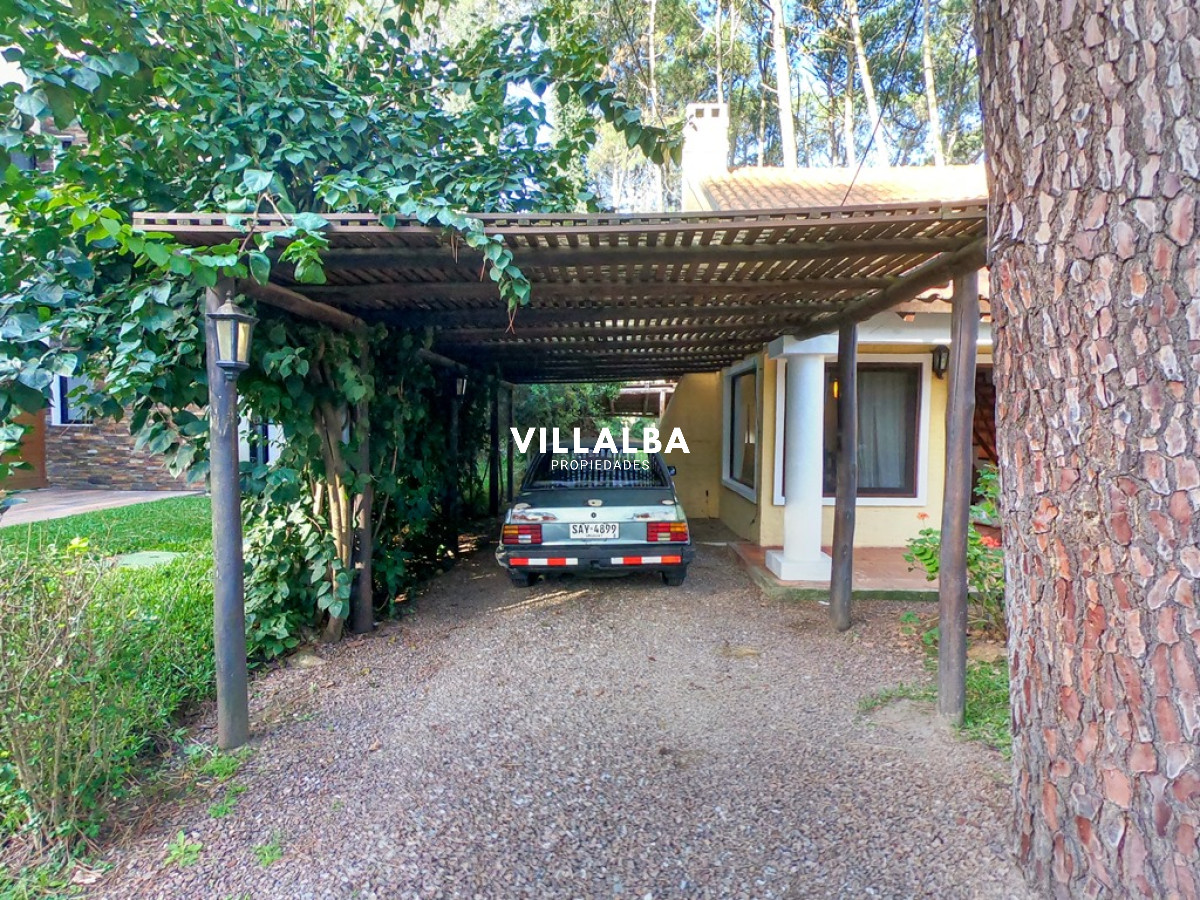 Casa ID.2870 - Casa en Venta 