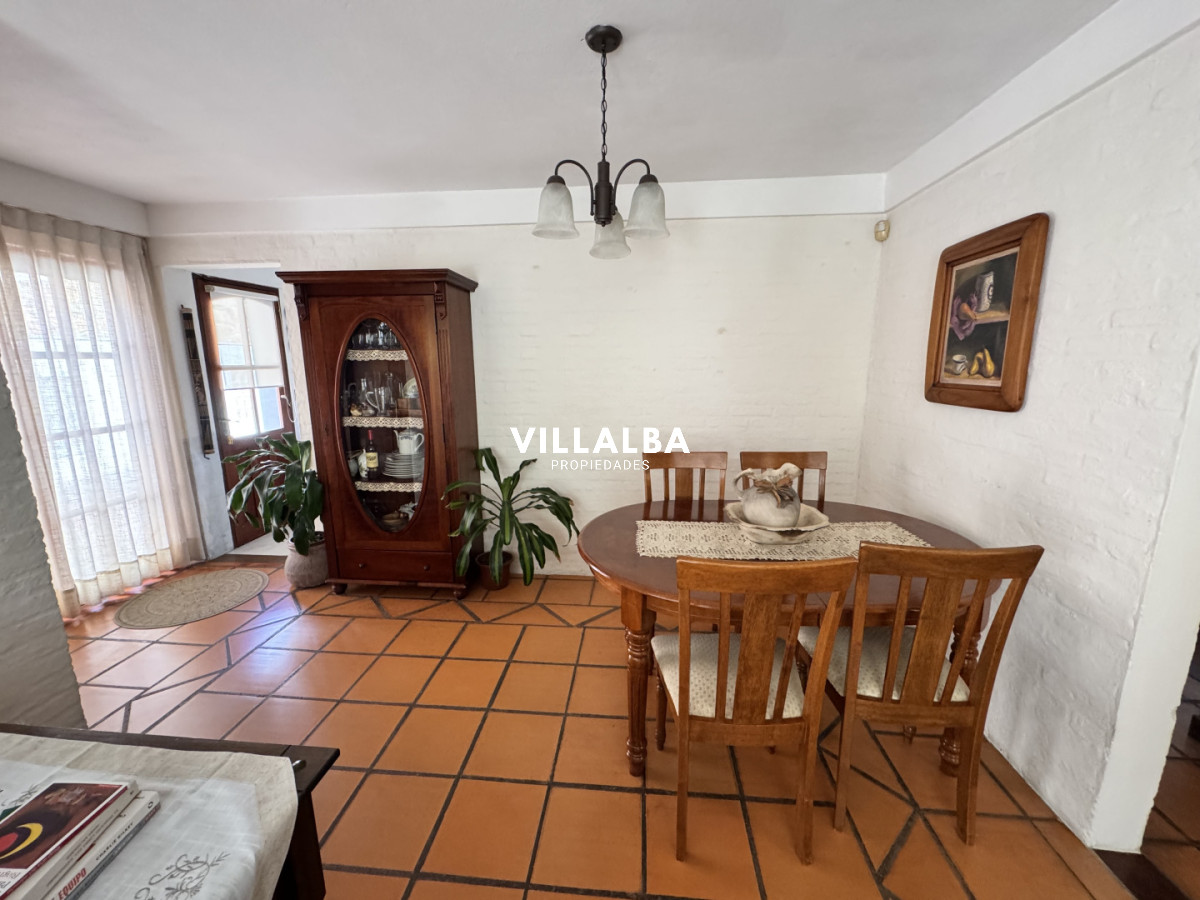 Apartamento ID.3969 - Jardines de Cordoba.  casa de 3 dorm. Venta