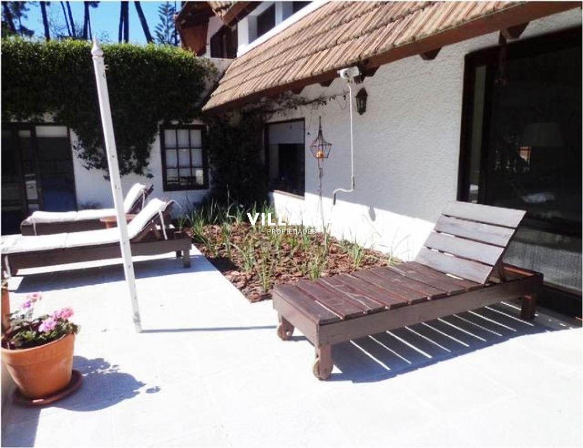 Apartamento ID.1880 - Importante Casa en Venta Punta del Este- Lugano