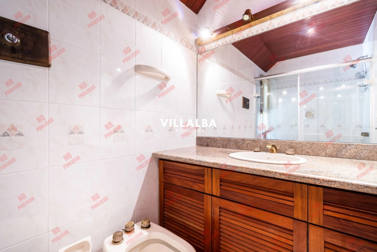 Apartamento ID.3604 - CASA EN PLAYA MANSA - 5 suites. 