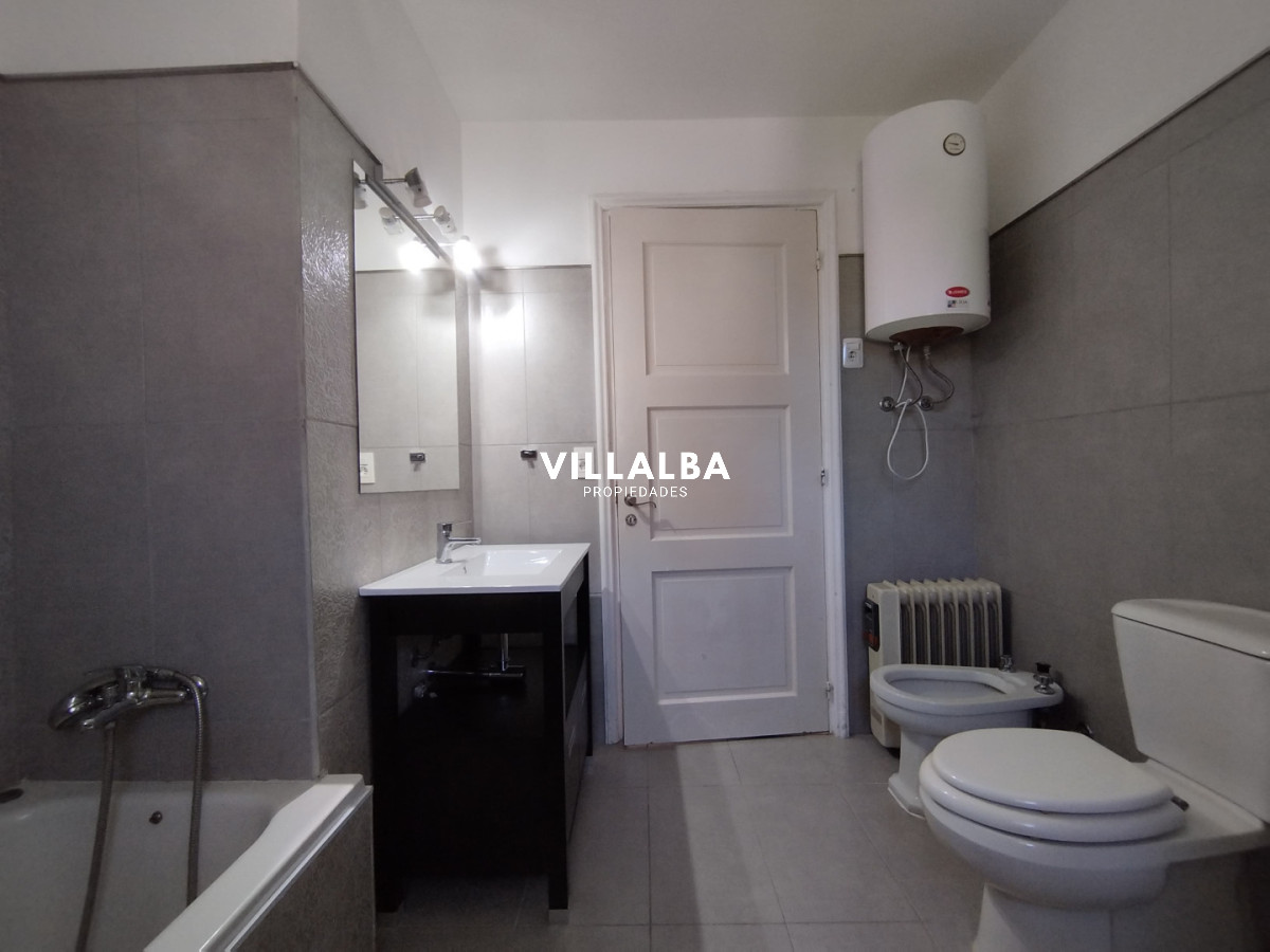 Apartamento ID.4086 - Alquiler y venta de casa en Punta del Este