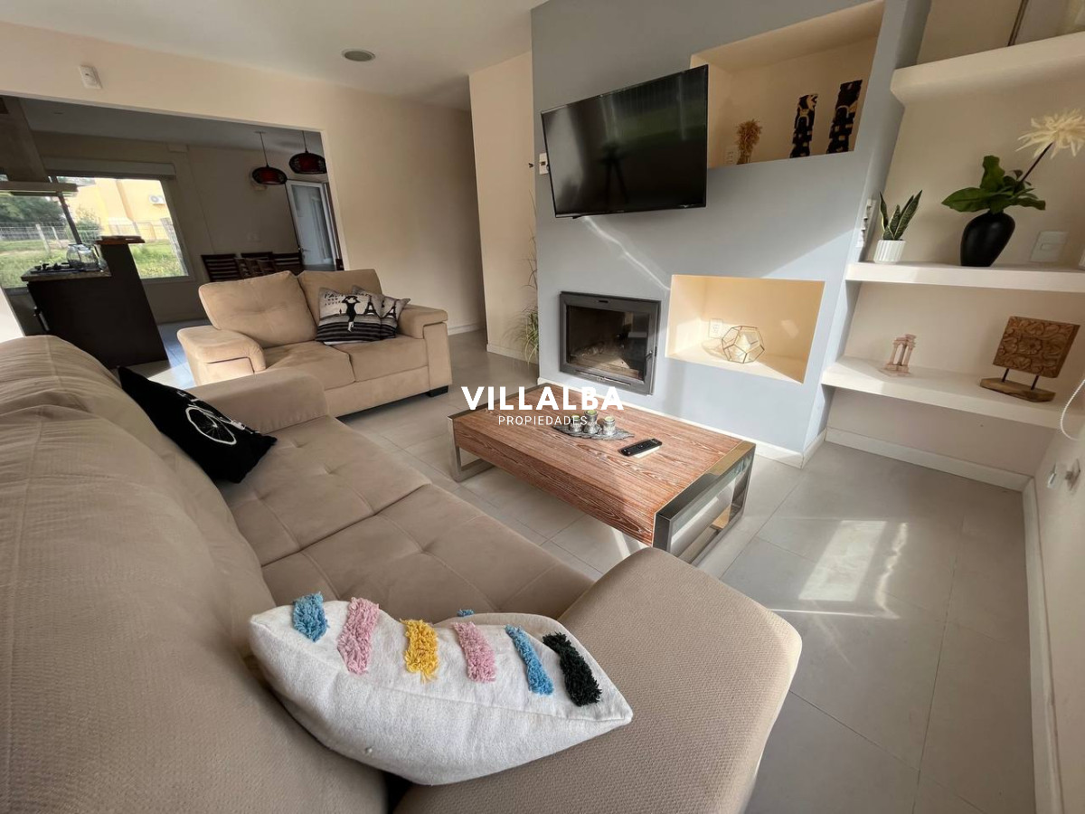 Casa ID.2188 - La barra, casa en venta Punta del Este.