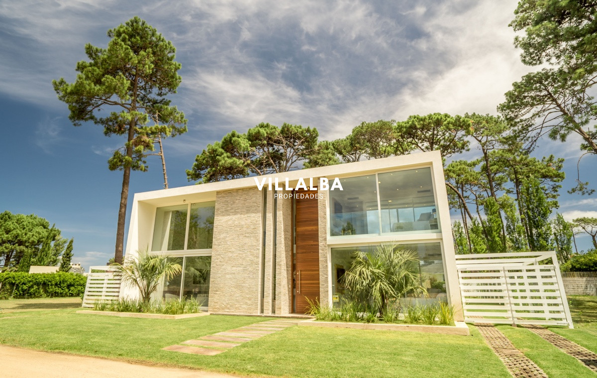 Casa ID.11 - Boulevard Park exclusivo Barrio Privado de Punta del Este