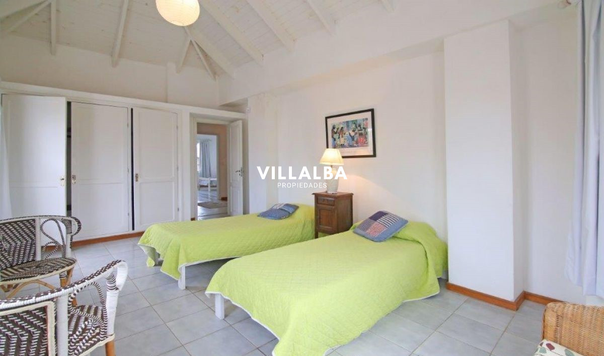 Apartamento ID.726 - Casa en La Barra de Maldonado.