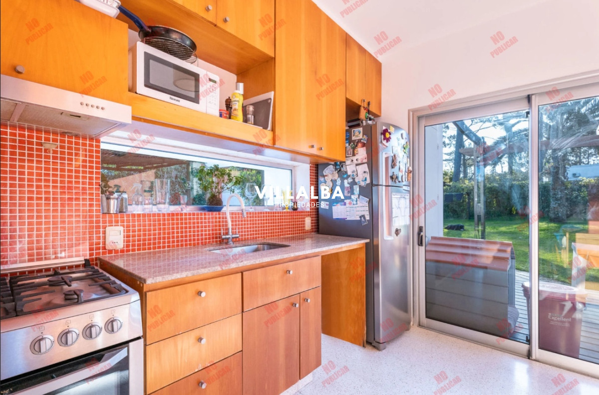 Casa ID.3051 - Oportunidad en venta 3 dormitorios, 3 baños. 