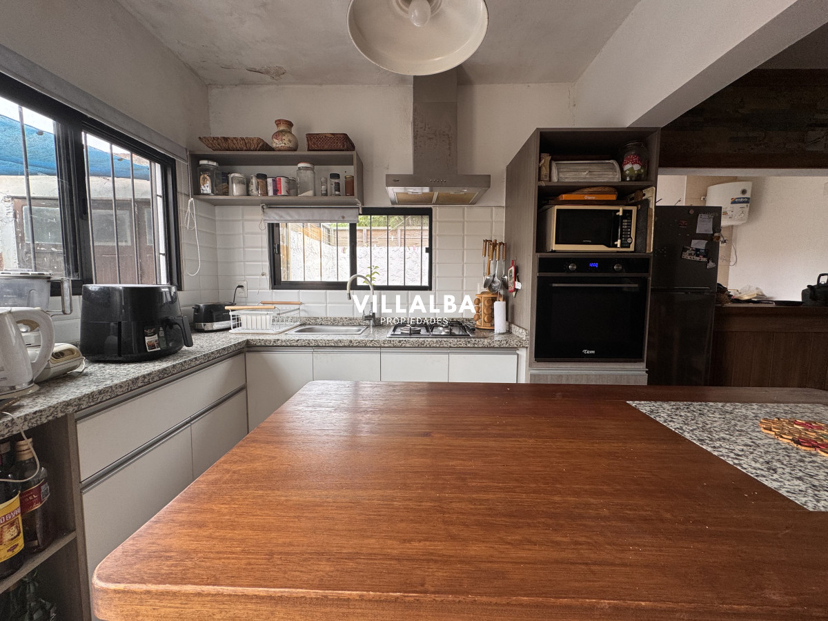 Casa ID.3452 - Casa con renta en zona céntrica de Maldonado Ideal para inversión o vivienda